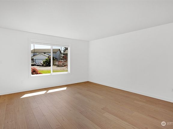 5th image of 7414 NE 161st Place