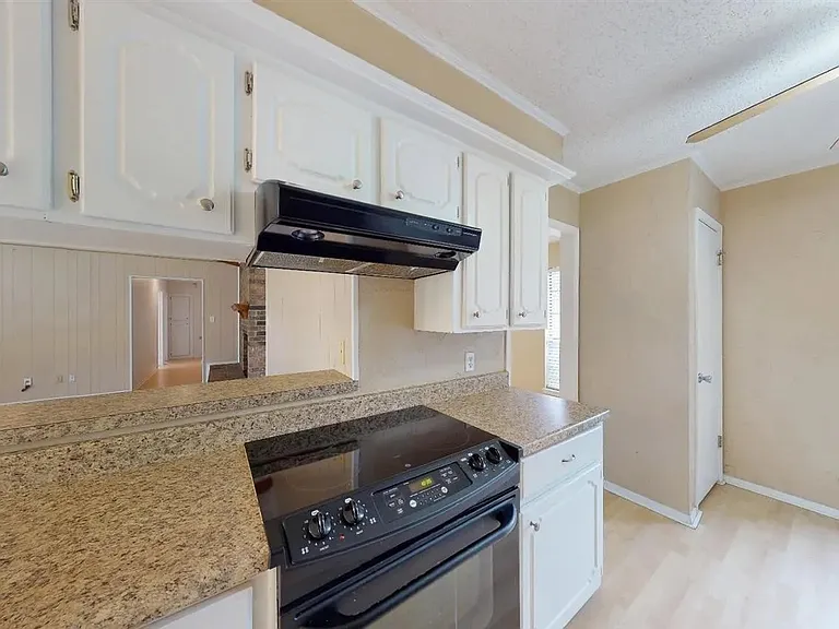 6204 Polly Dr — Photo 10
