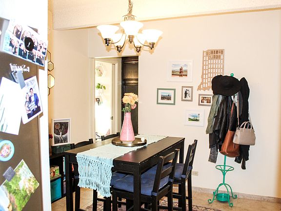 4th image of 1055 N Logan St #1005