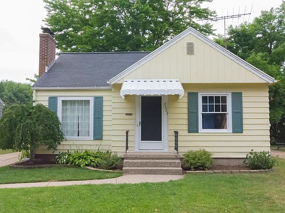 2nd image of 2623 Belfast Ave SE