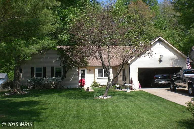 3442 Williamsburg Dr photo 1