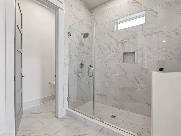 8320 Surf Dr — Photo 39