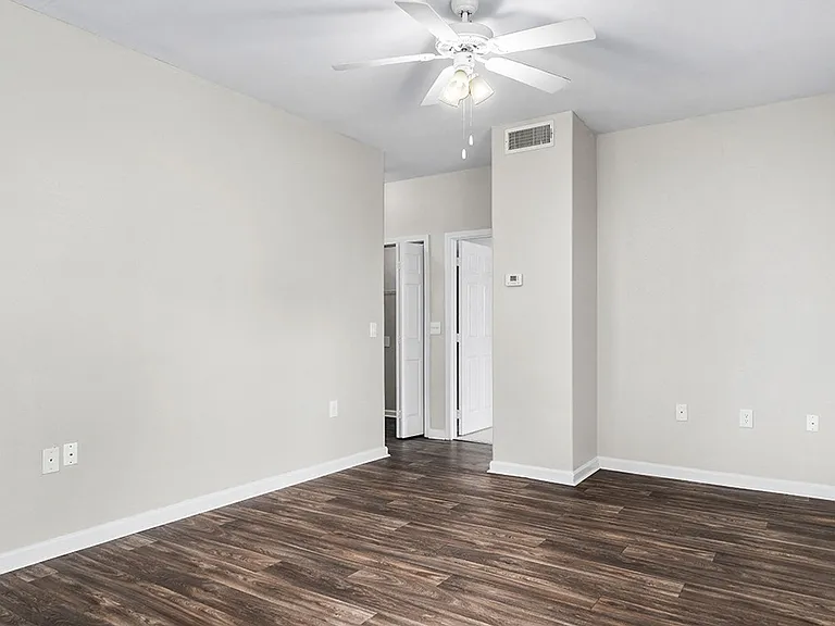 Maple Village Apartments — Photo 106