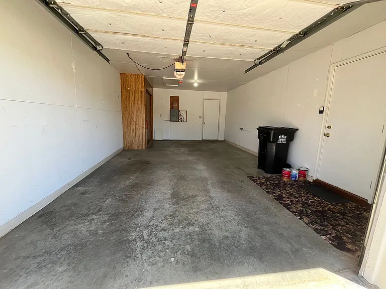 301 N Cherry St — Photo 26