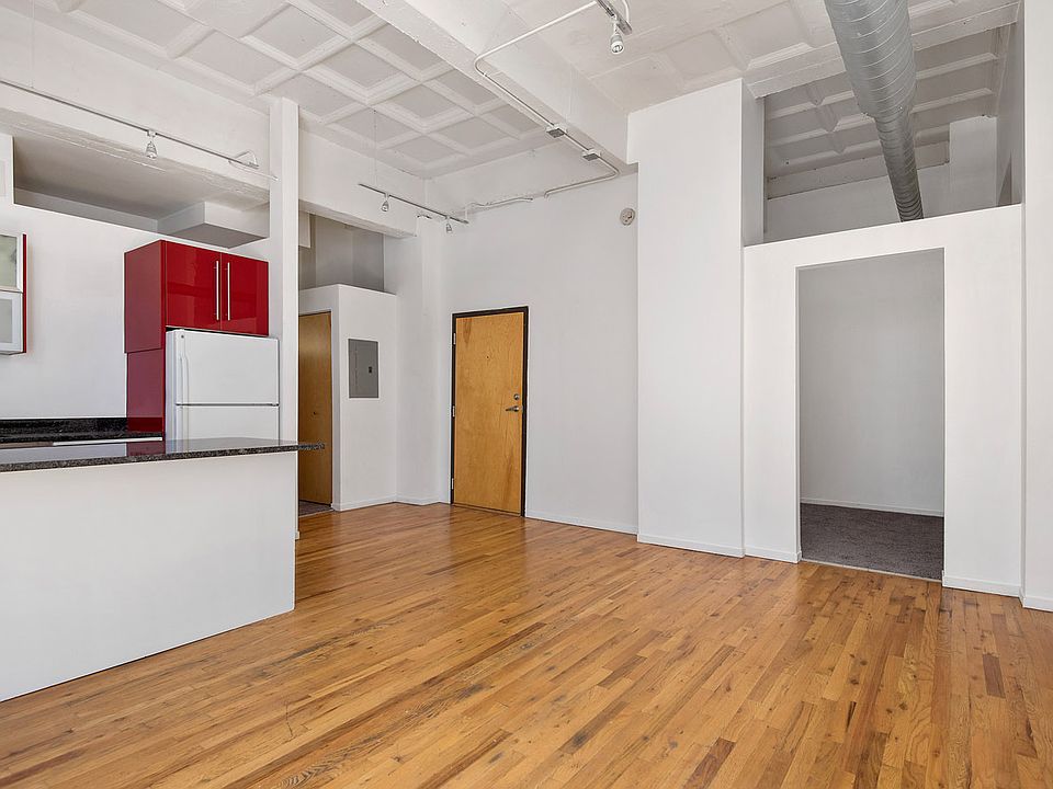 1st image of 1307 S Wabash Ave APT 608