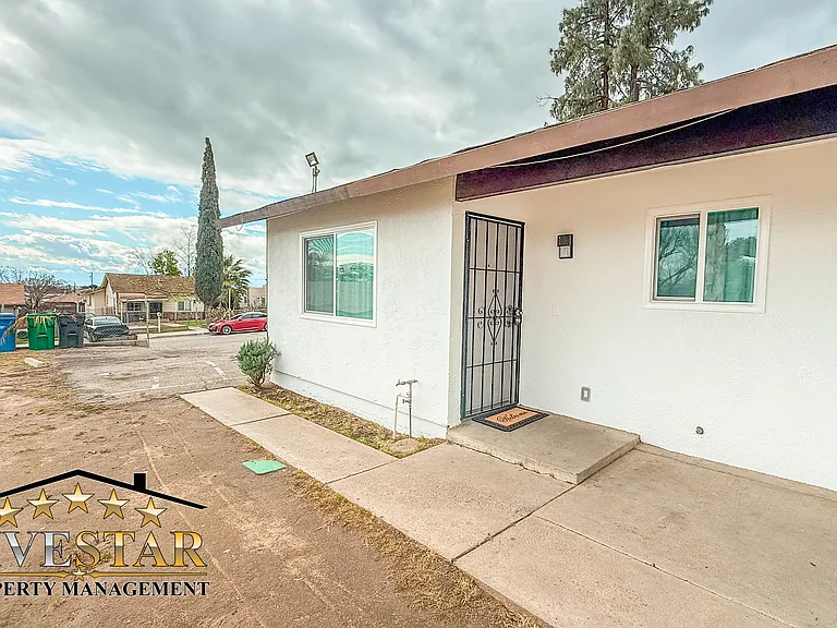 3815 Mitchell Ave #A — Photo 2