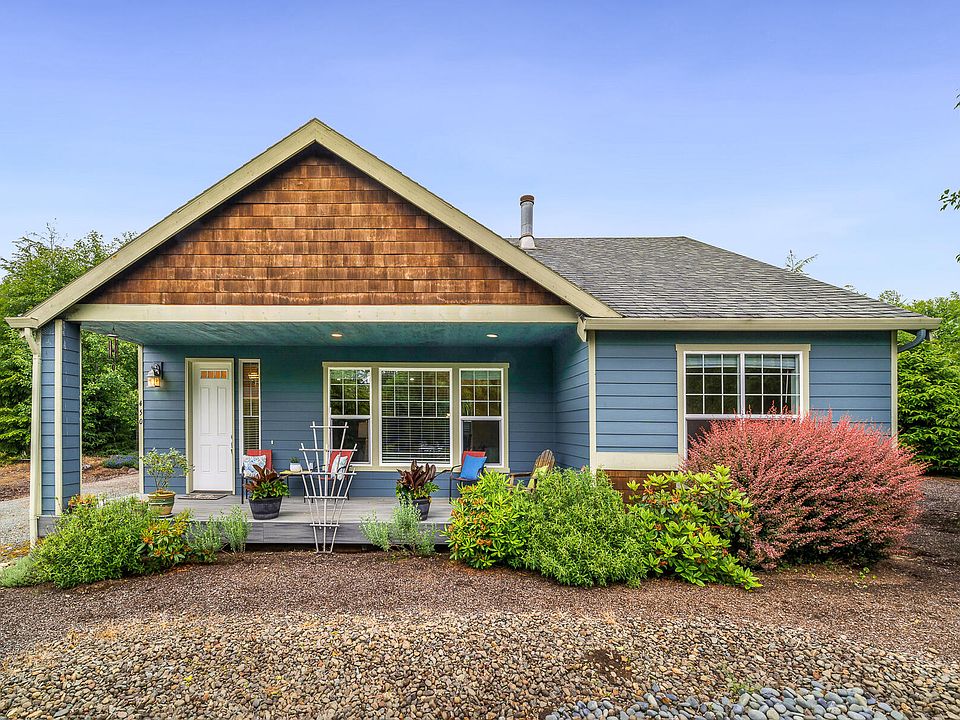 1st image of 450 Cedar Creek Cir