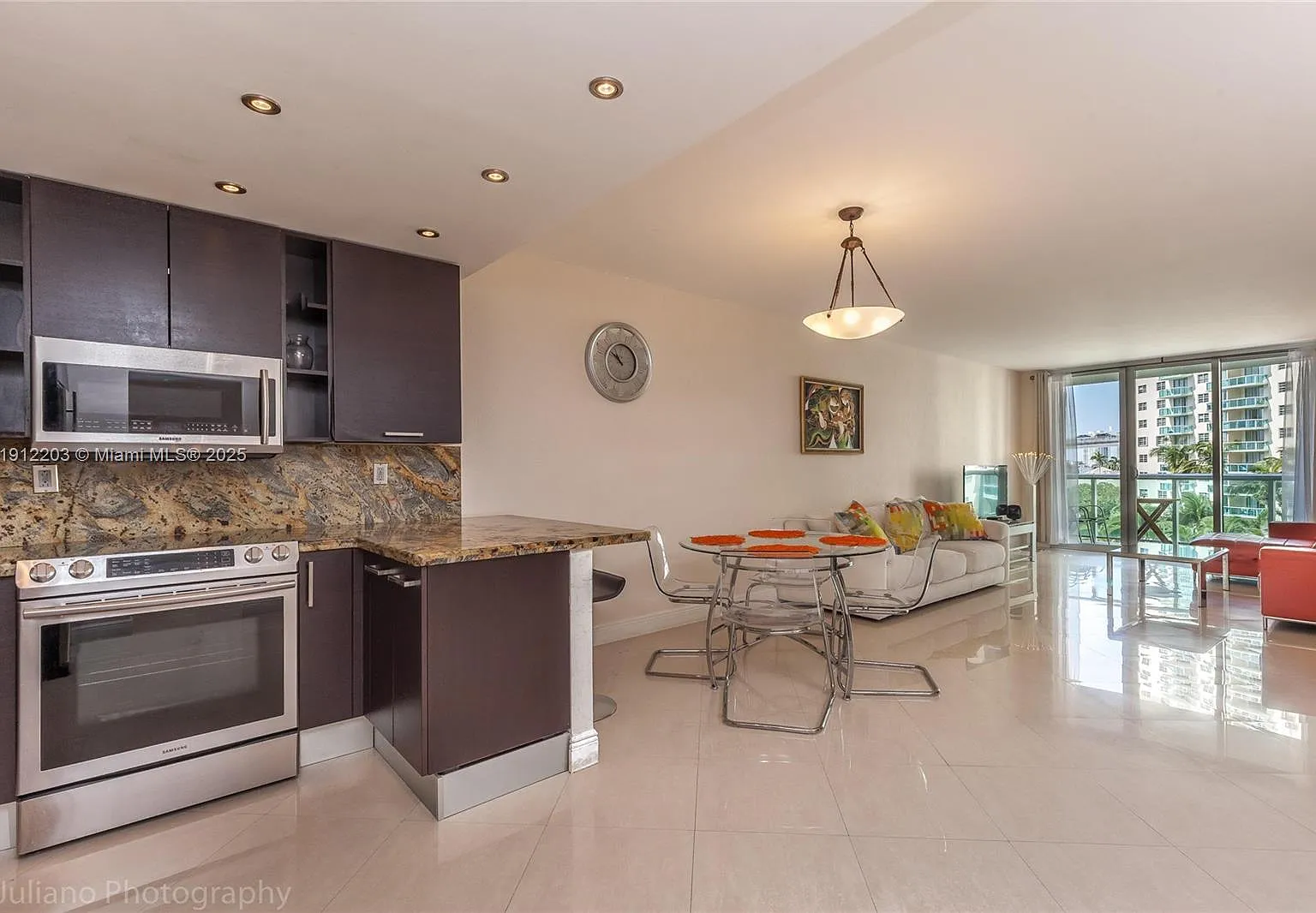 2 bed, 1505 sqft, $3,200 — Photo 4