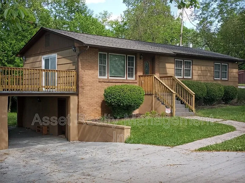 3500 Whittle Springs Rd