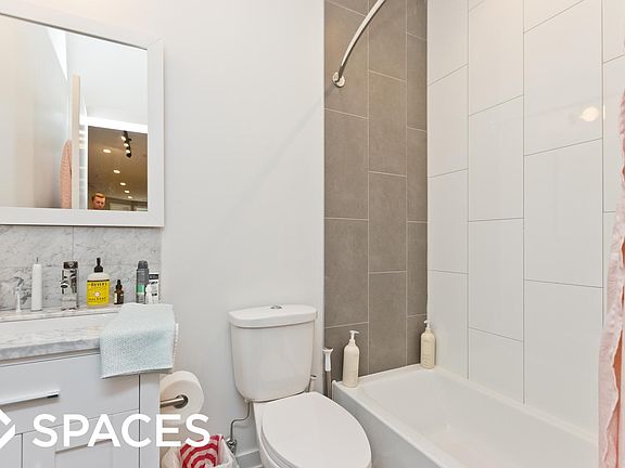 5th image of 3235 N Hoyne Ave #1SRE