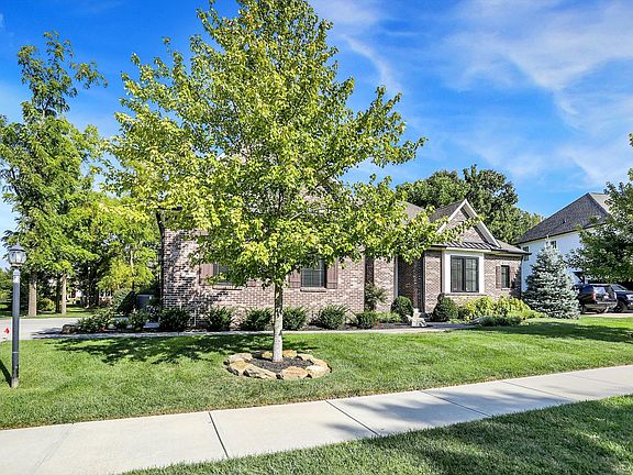 4th image of 16890 Catkins Ct