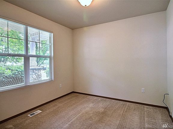 3rd image of 3725 4th Ave NW