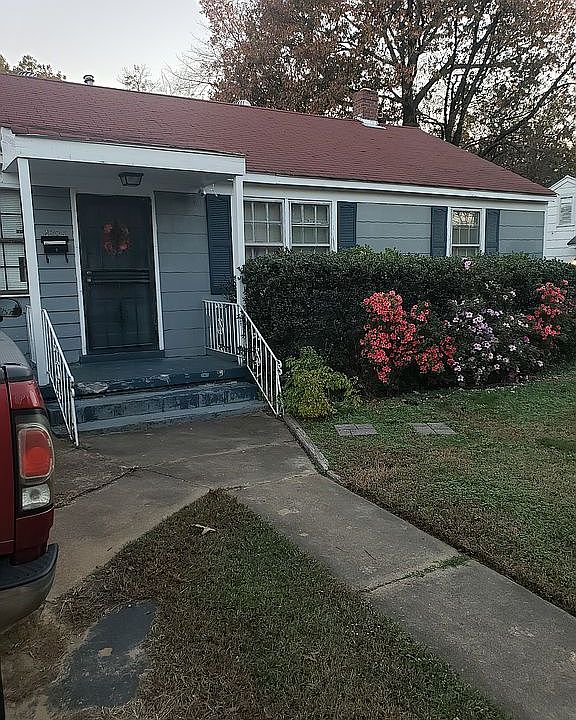 2nd image of 4385 Given Ave