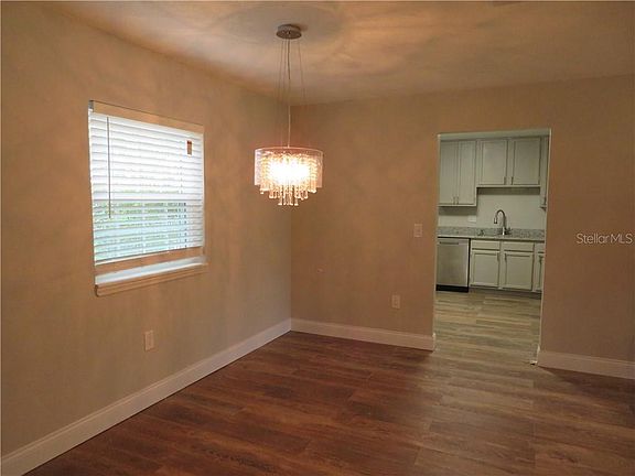 4th image of 4104 Clubside Dr #4104