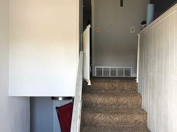 4th image of 2115 E 10th St