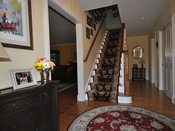 2nd image of 1149 Black Oak Dr