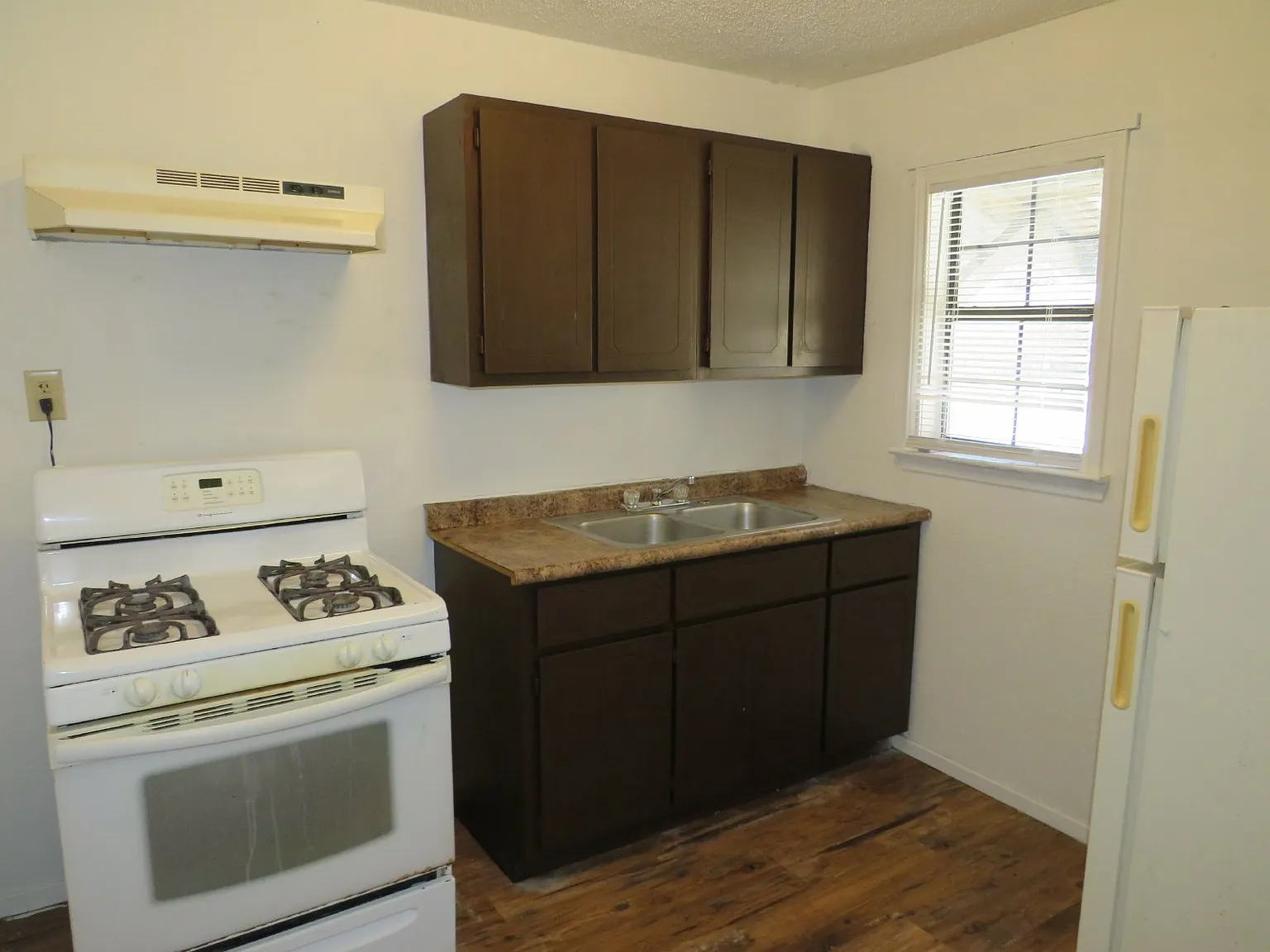2 bed, 1.0 bath, 797 sqft, $725 — Photo 4