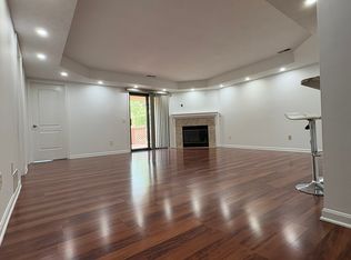 8615 Scenicview Dr APT 204, Broadview Heights, OH 44147