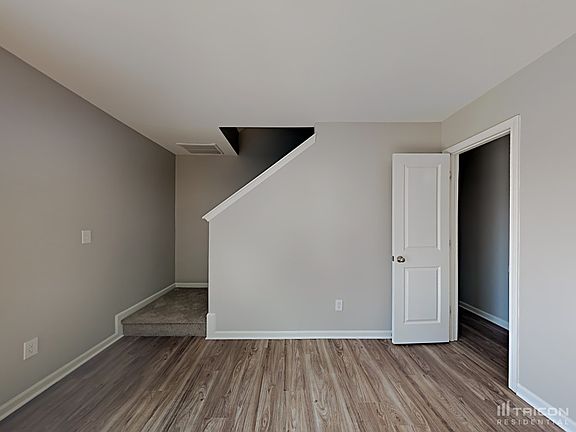 5th image of 3857 Hope Marian St