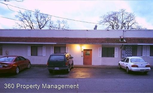 4th image of 1121 SE 9th Ave APT 1