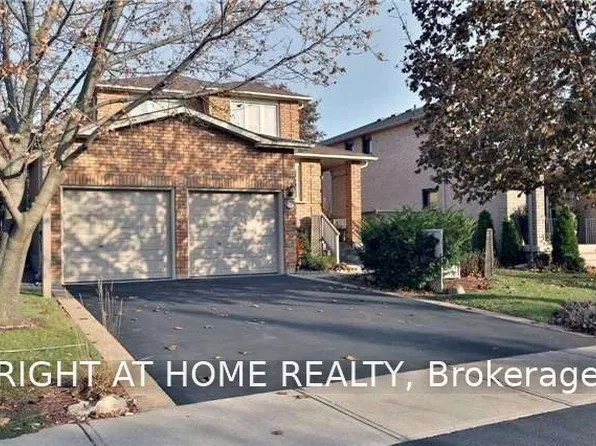 96 Howell Rd, Oakville, ON L6H 5Z4