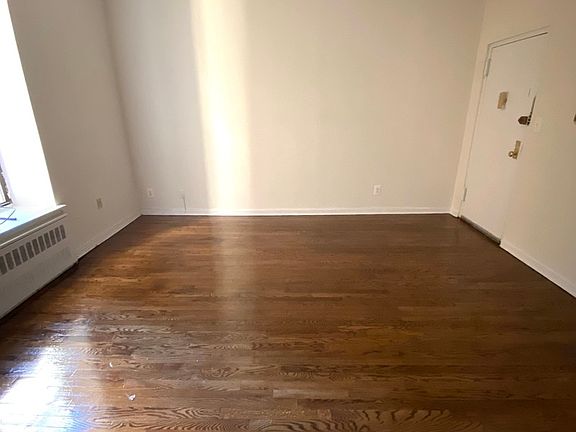 2nd image of 329 W 101st St APT 4F