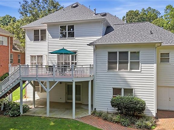 2nd image of 246 Broadmoor Dr