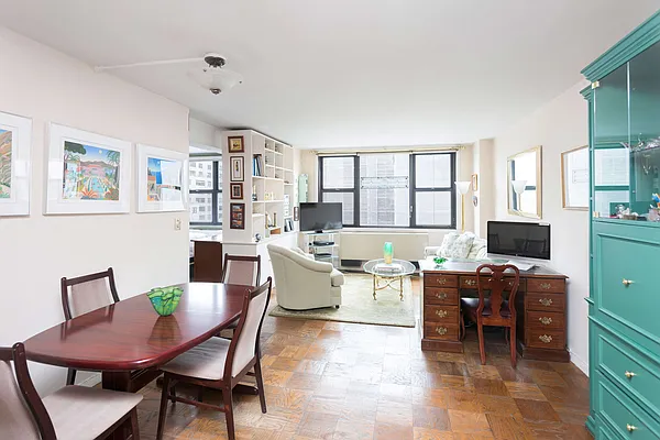 Sold by Compass | media 1