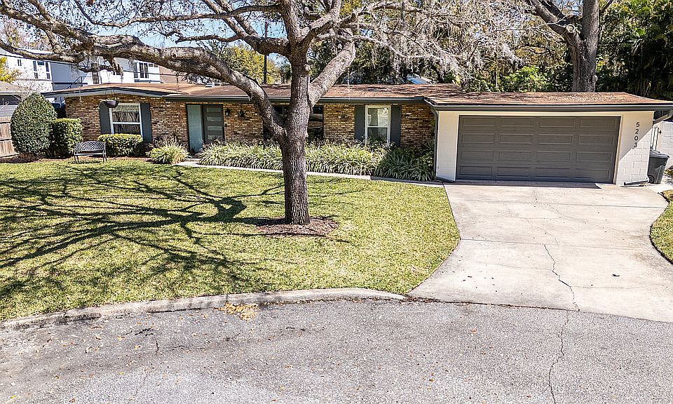 1st image of 5203 Hedge Ct