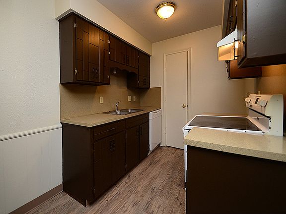 3rd image of 4730 N 61st St Unit 20