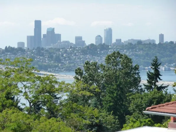 3421 72nd Ave SE, Mercer Island, WA 98040