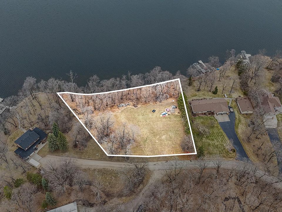 1st image of Muskrat Lake Dr