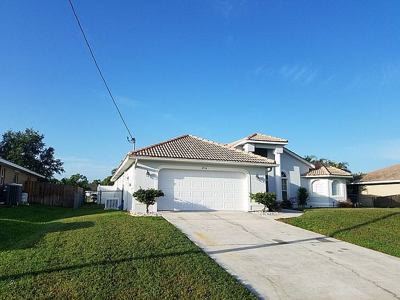 3rd image of 2514 NW 25th St