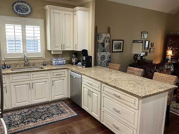 4th image of 506 Canterbury Dr