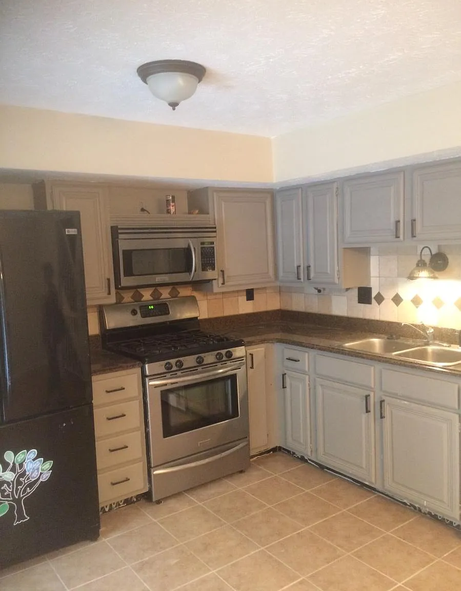 3 bed, 3.5 bath, 1800 sqft, $1,750 — Photo 4