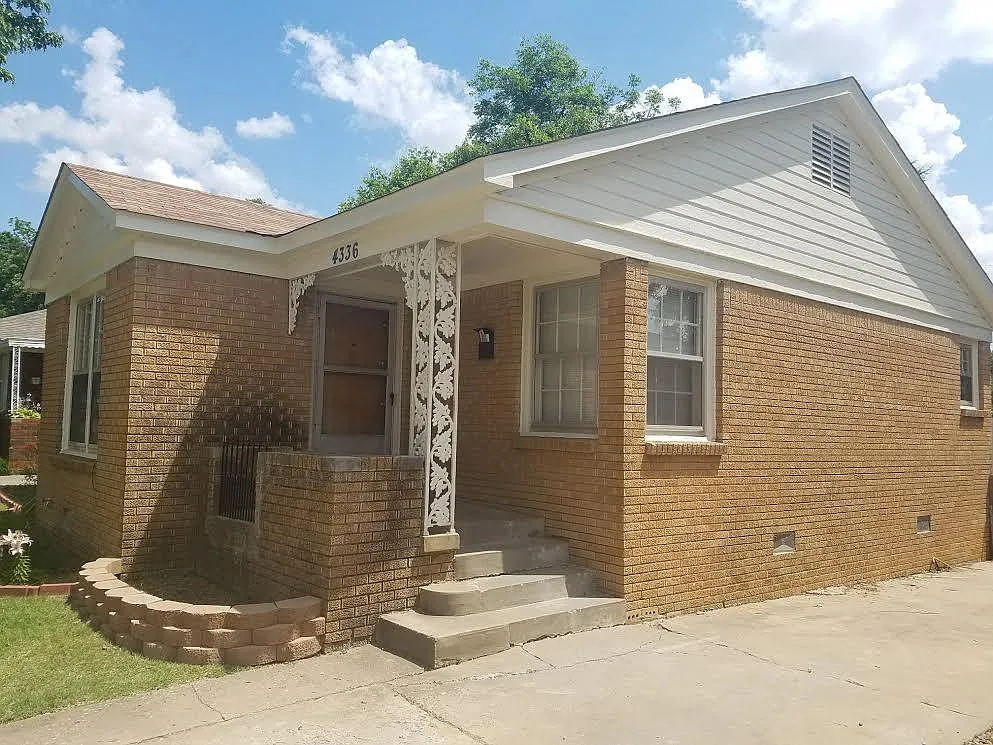 4336 NW 18th St — Photo 3