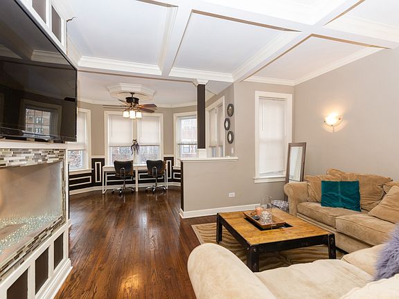 3rd image of 7008 S Oglesby Ave #3