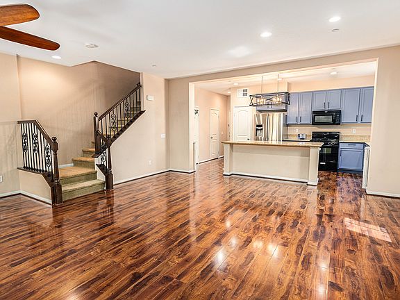 Living Room/dining room