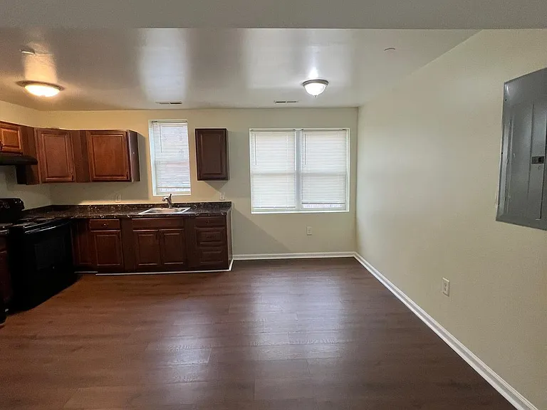 4300 Liberty Heights Ave #1D — Photo 5