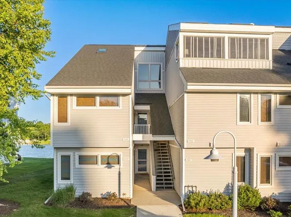1449 South Delavan Club DRIVE #1449, Delavan, WI 53115