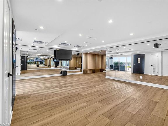 4th image of 575 Conklin Rd #1019