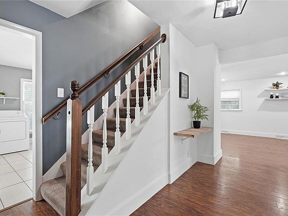 4th image of 13223 Park Ln