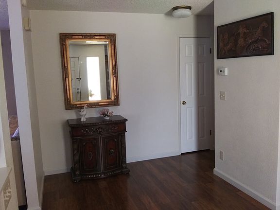 3rd image of 661 E Monte Vista Ave