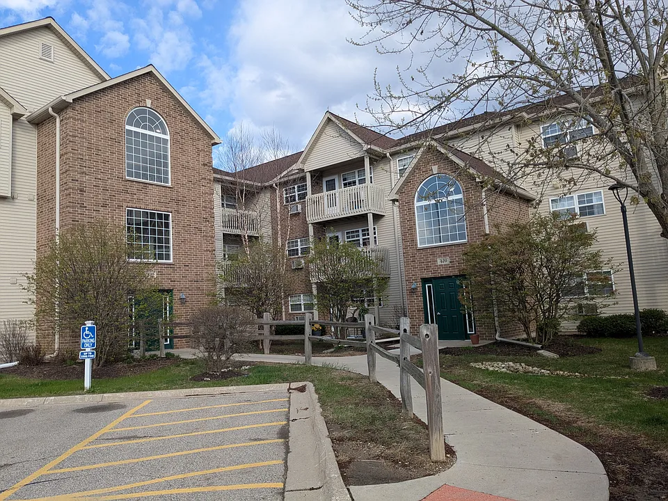 430 Cunat Blvd #2