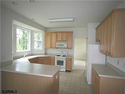 2nd image of 408 Glenn Ave