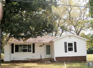 103 S Border St, Prairie Grove, AR 72753