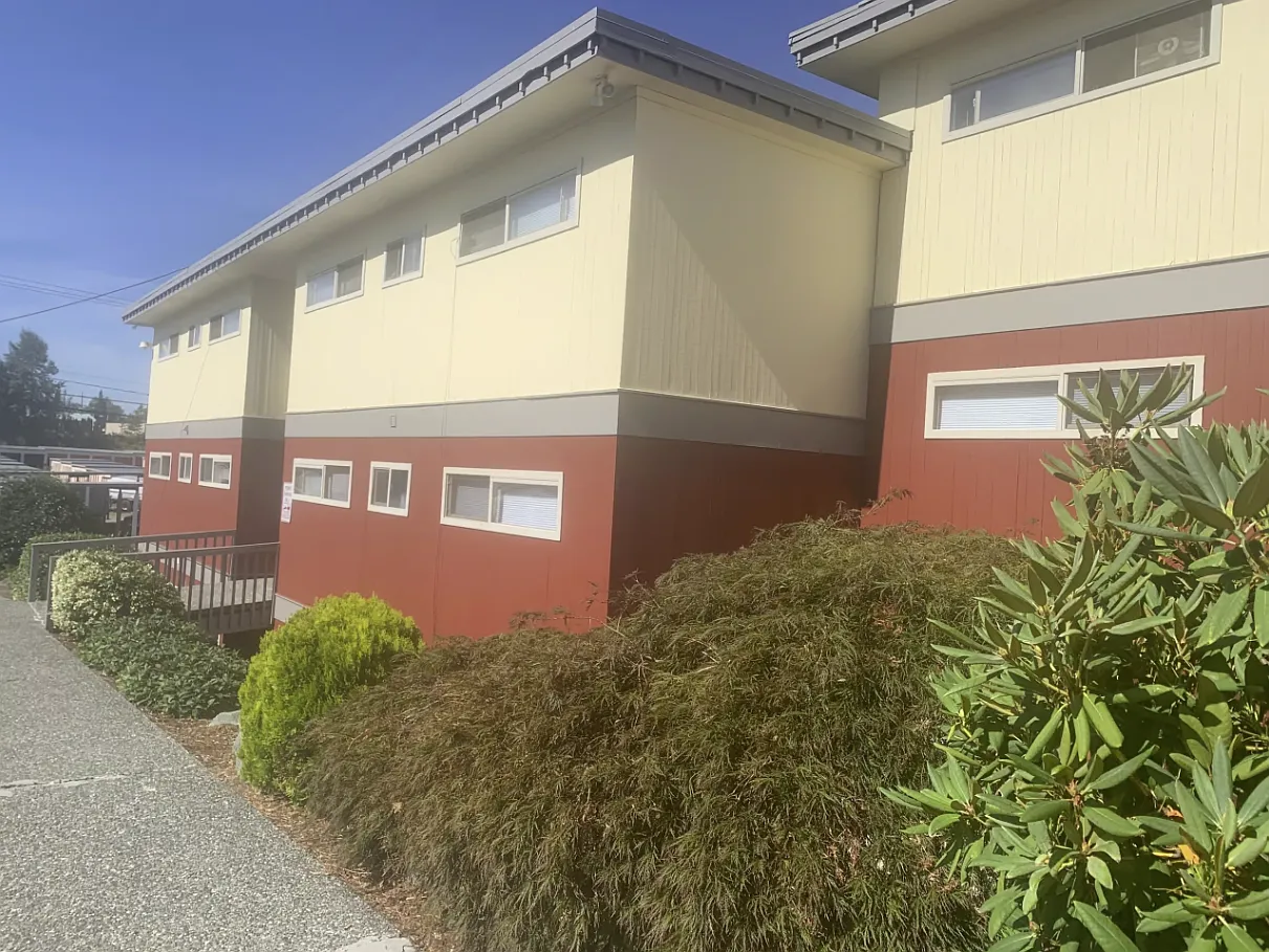 Dorn Apartments — Photo 3