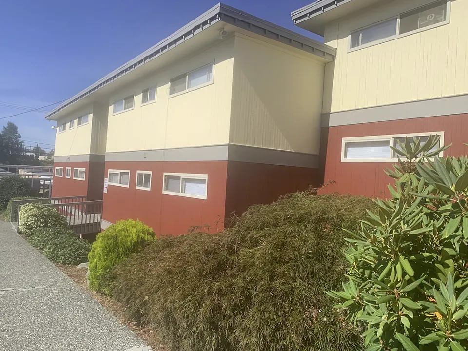Dorn Apartments