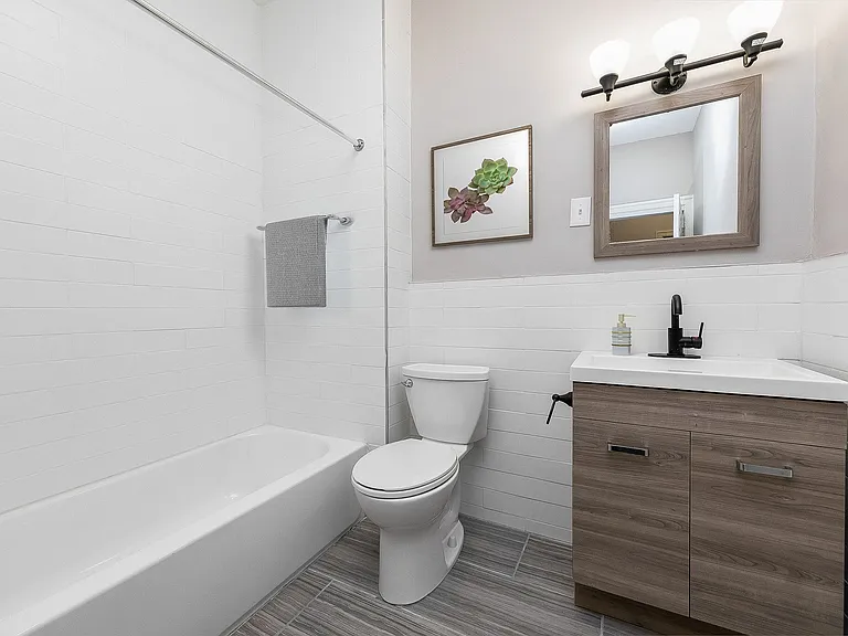2BD Bathroom-Renovated