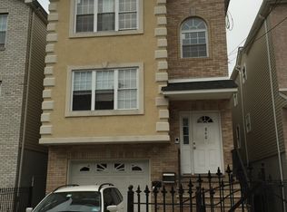 860 S 19th St, Newark, NJ 07108